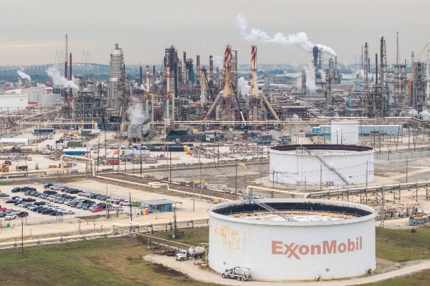 Face aux réticences d'Exxon Mobil, le président Donald Trump a menacé d'exclure la major du marché énergétique vénézuélien.
BRANDON BELL / GETTY IMAGES NORTH AMERICA VIA AFP