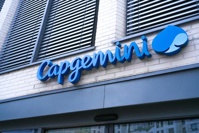 Plusieurs salariés de Capgemini ont exprimé leur malaise depuis les révélations sur les contrats liant leur entreprise, Capgemini, et l'ICE. Nicolas Guyonnet / Hans Lucas via AFP